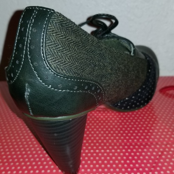 Dancing Days by Banned 40s style Moss Garden - Picture 4 of 4